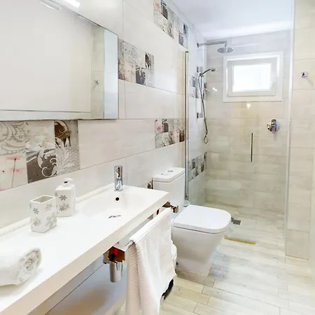 Net By Family Homes Denia